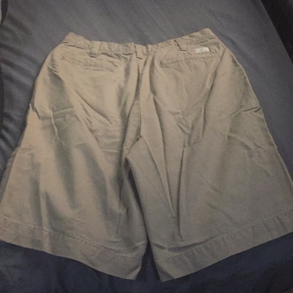 Timberland Men’s Khaki Shorts - Picture 3 of 4